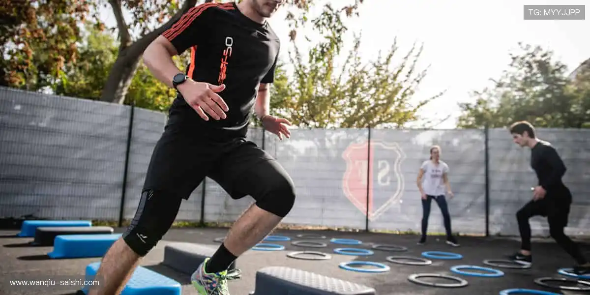 锁定直播间，见证奇迹发生！🏀 实时弹幕互动，一起嗨翻全场！